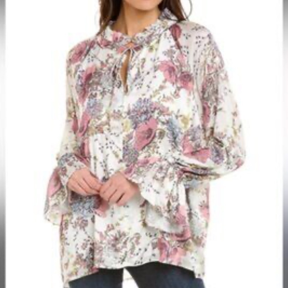 Elle Tahari Blouse retail 195$